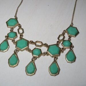 Vintage Elegant Gold and Green Statement Necklace